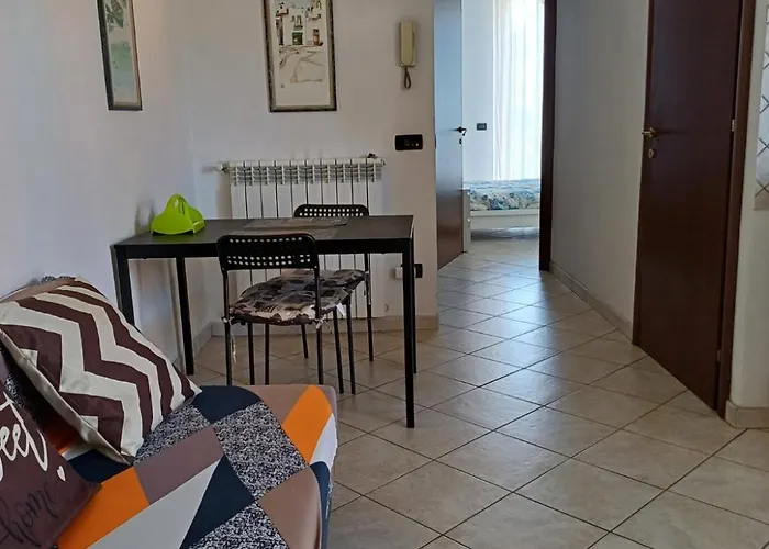 Apartment Pretty Little Rom